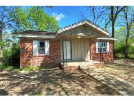 1312 W Strain Street