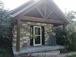 1523 Kenwood Road