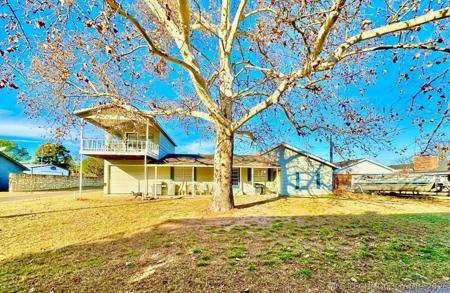 12158 Landing Drive