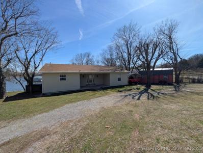 950 Lakeside Drive N