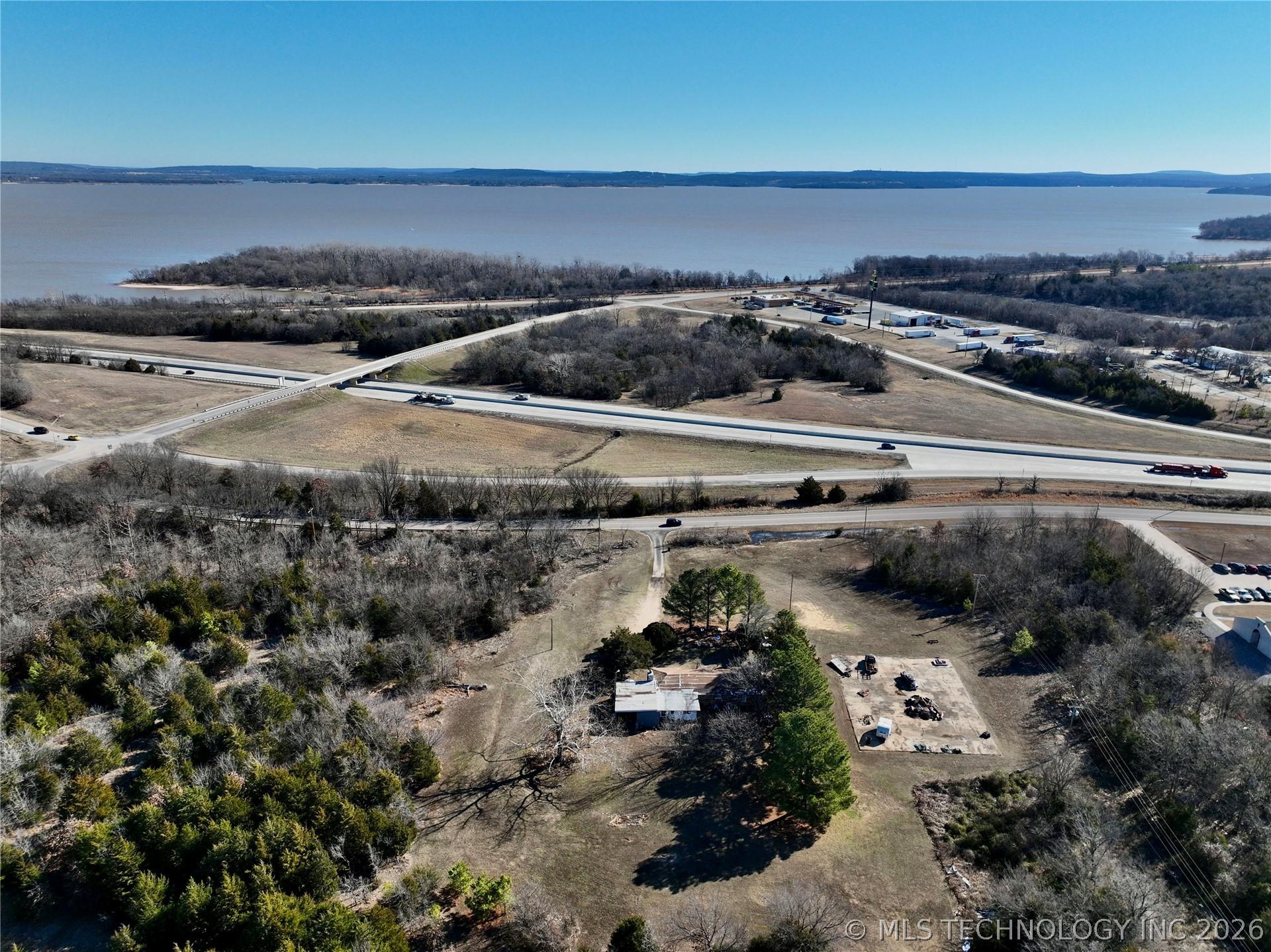 Image 3: CLOSE TO HWY 69 EXIT, AND LAKE EUFAULA . NEW CASIN