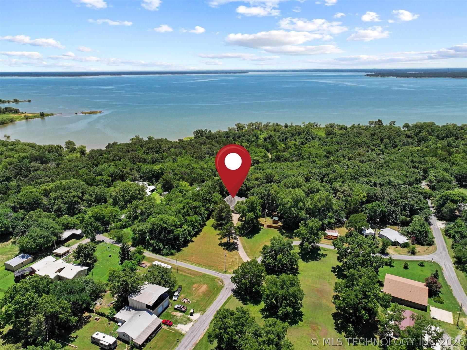 Image 1: Aerial of proximity to Lake Texoma