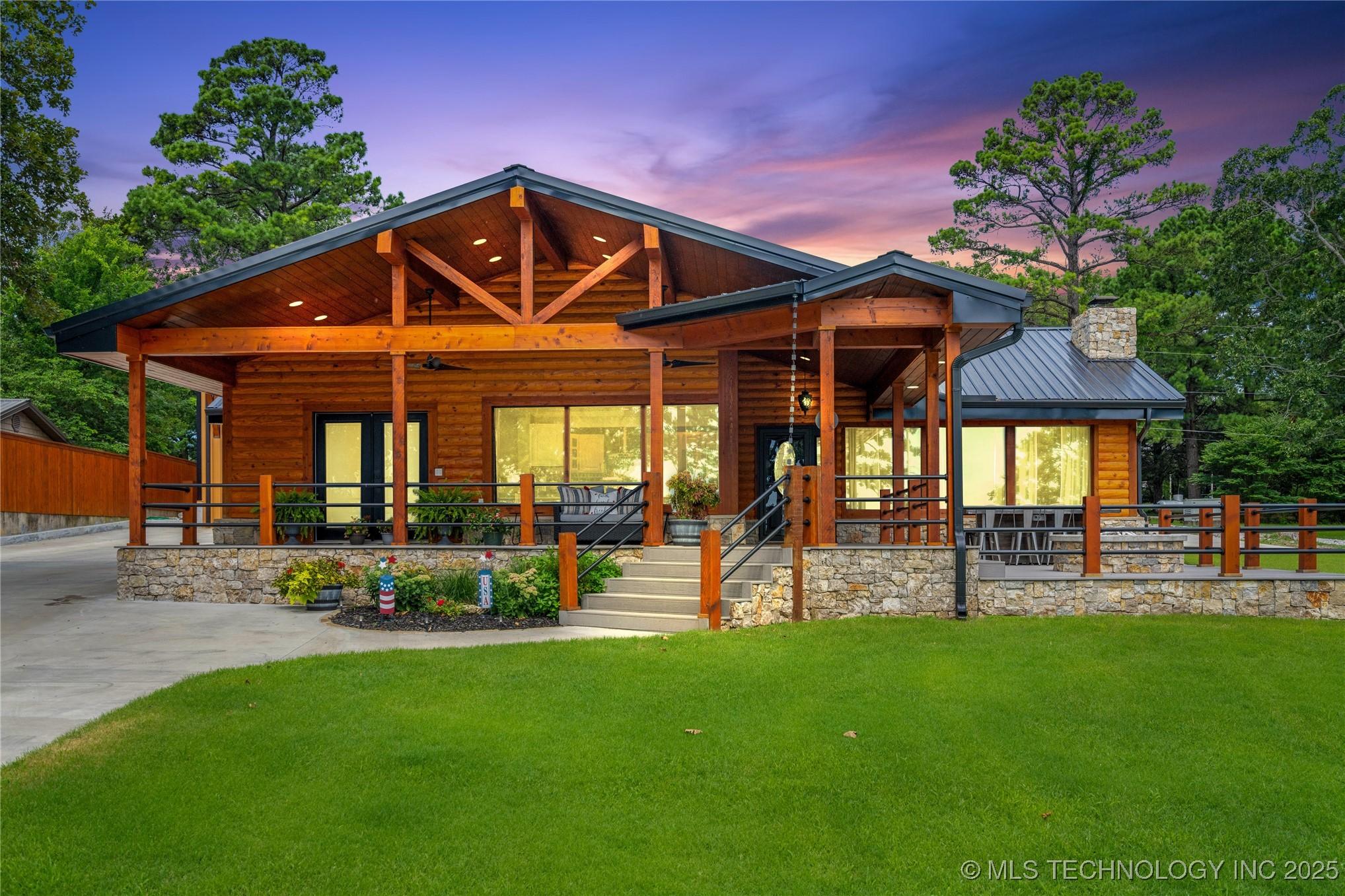 Image 4: Stunning remodel outside as well as inside from th