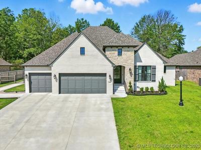 2889 Forest View Drive
