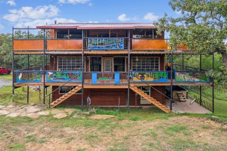 5277 W Lake Drive