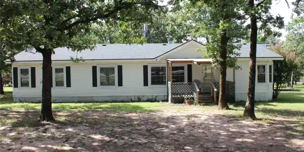20 Spike Avenue