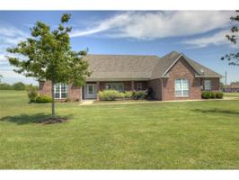 7990 S Country Lane