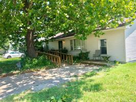 1425 W Dupont Street