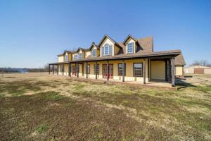 10401 E 330 Road