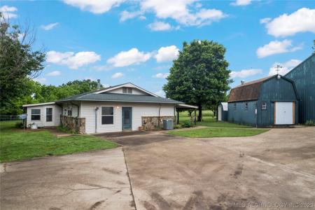 22467 E 680 Road