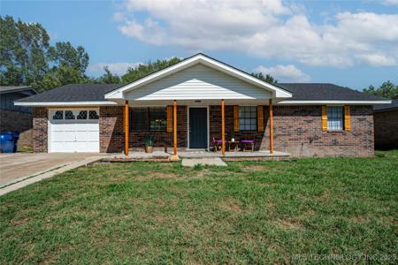 911 N Brady Drive
