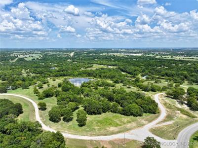 001 E Buffalo Springs Court