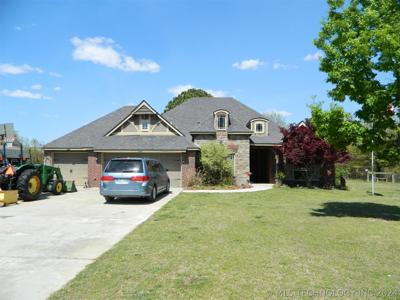 1065 W Lakewood Drive