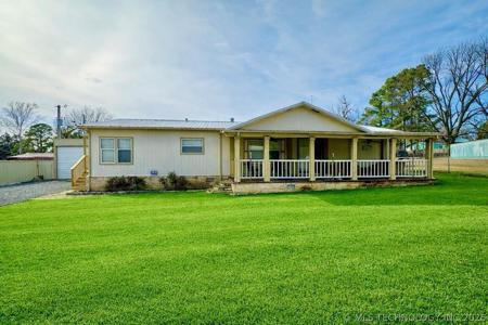 3943 Surf Road