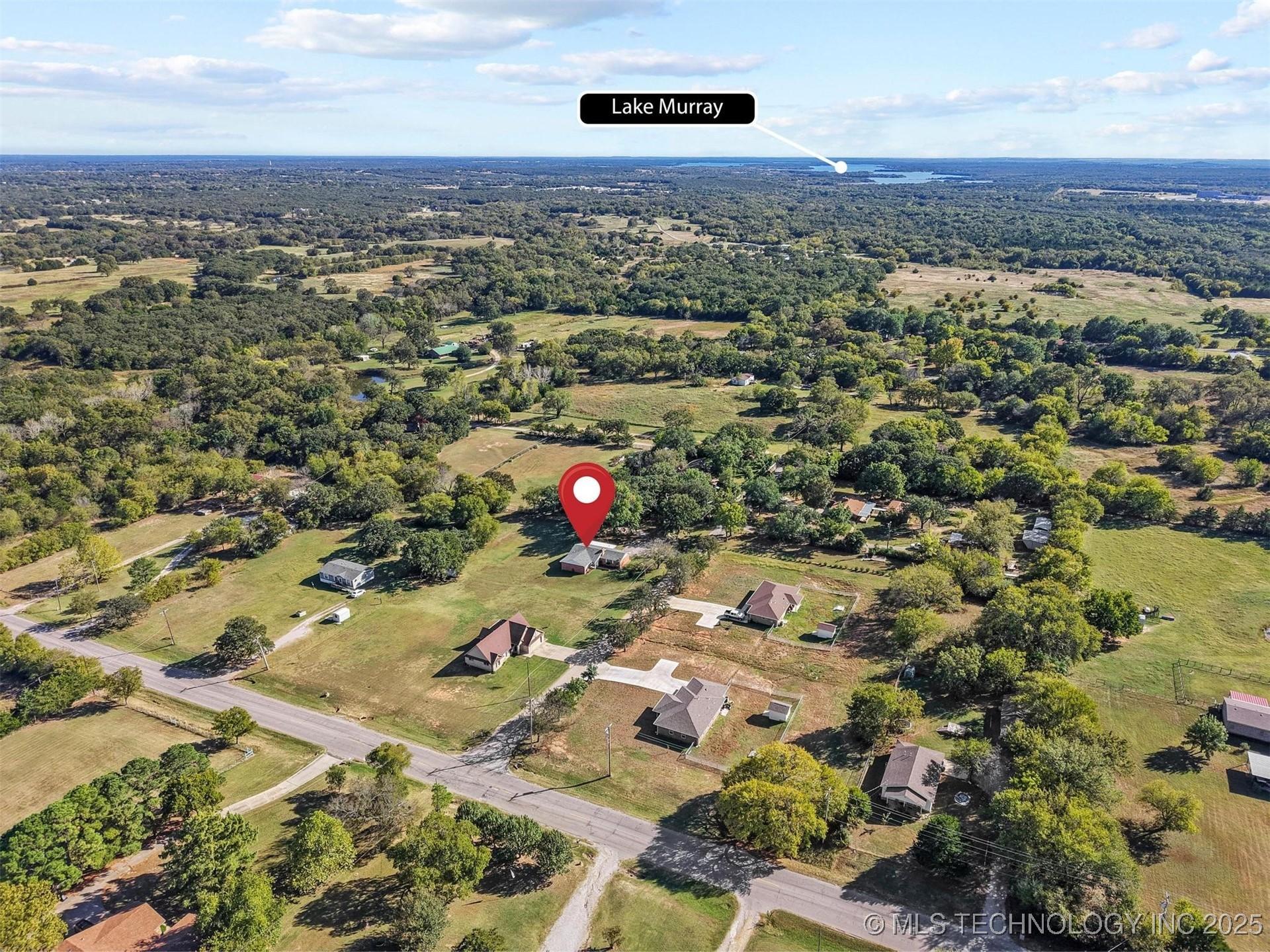 Image 3: Lake Murray is only 2.5 miles away