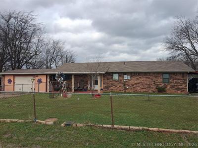 1176 W Albert Road