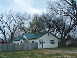 610 E 5th Street
