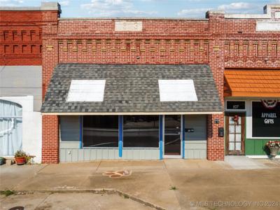 109 N Broadway Street