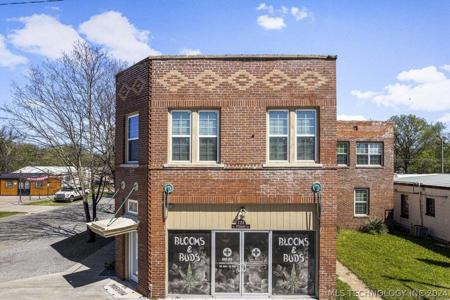 123 W Ferry Street