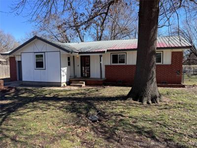 815 S Locust Avenue