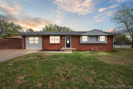 401 South Drive