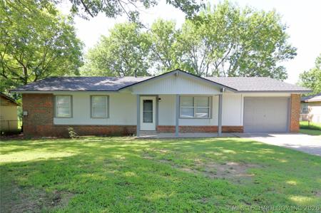 1004 NE 9th Street