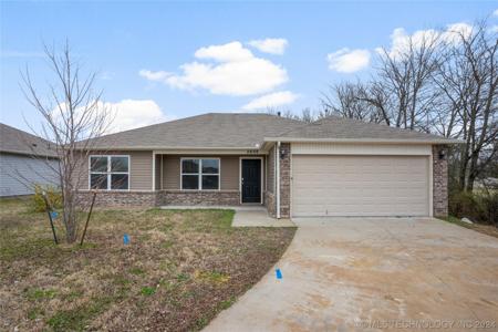 2800 Lariat Lane