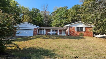 2428 W Lakeshore Drive