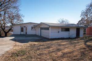 1312 E Scenic Bluff Street