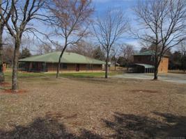 734 Arrowhead Drive