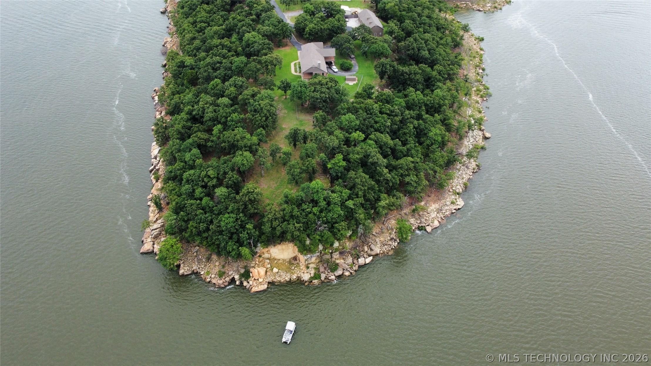 Image 2: Lake main body