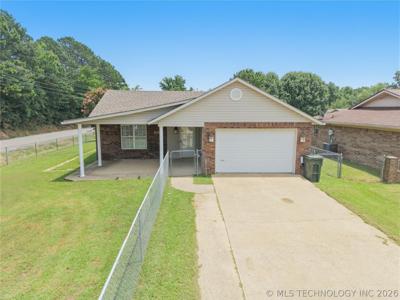 1122 Green Street