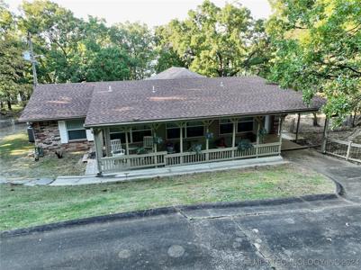 1014 Robin Hood Road