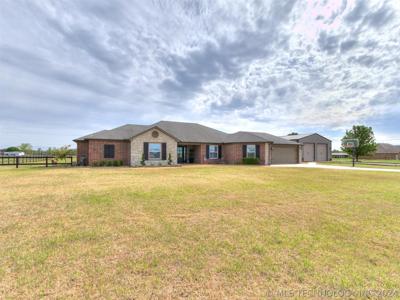 2336 E Fairfield Court
