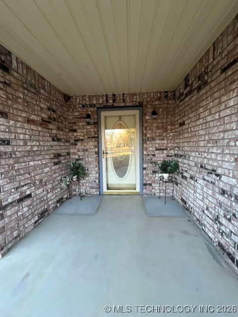 Image 3: Covered front porch