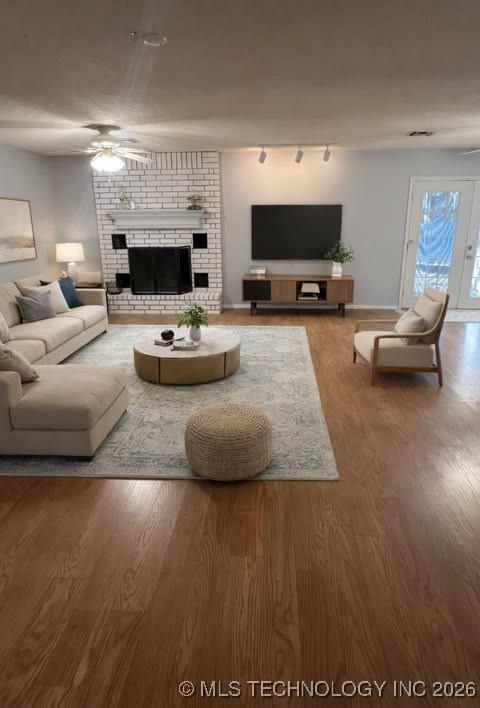 Image 4: Virtually Staged Living space
