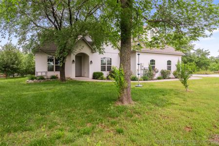 24733 W Hwy 33