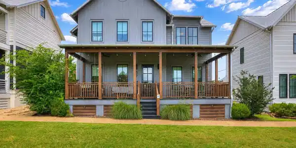 57 Lower Green Way