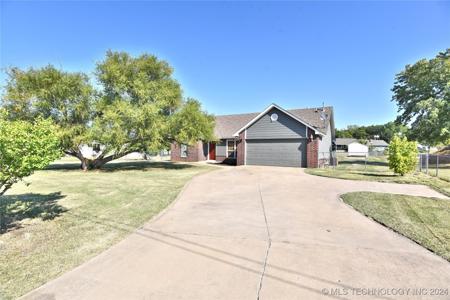3875 W Country Road