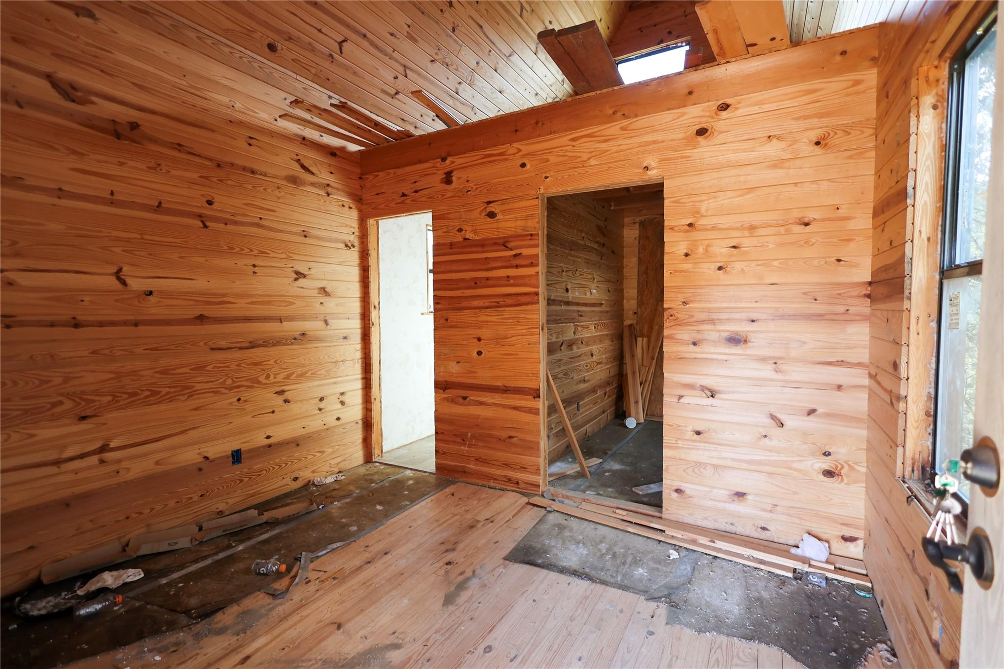 Image 2: Additional content