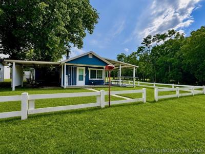 5112 Oakwood Drive