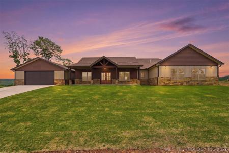 34830 S Falcon Crest Lane