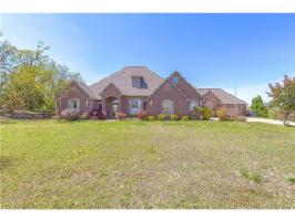 101 Pelican Pointe Place