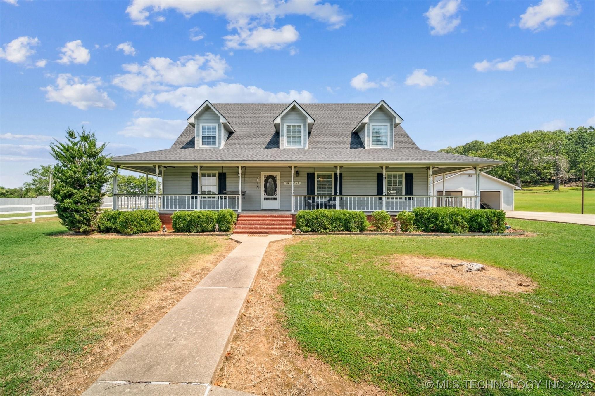 Image 3: Country Home