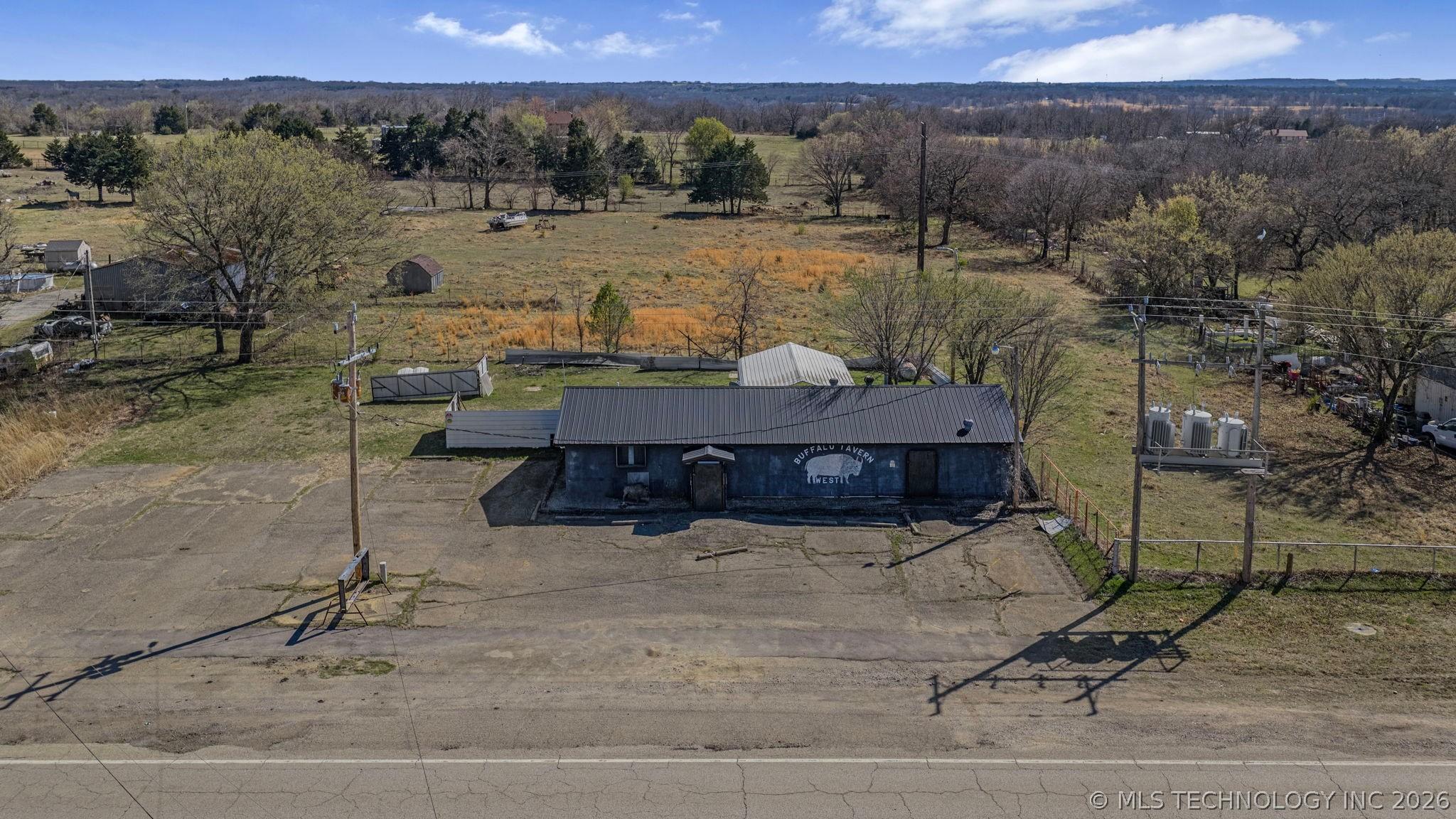 Image 4: Exterior