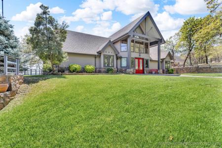 2667 Duguid Lane