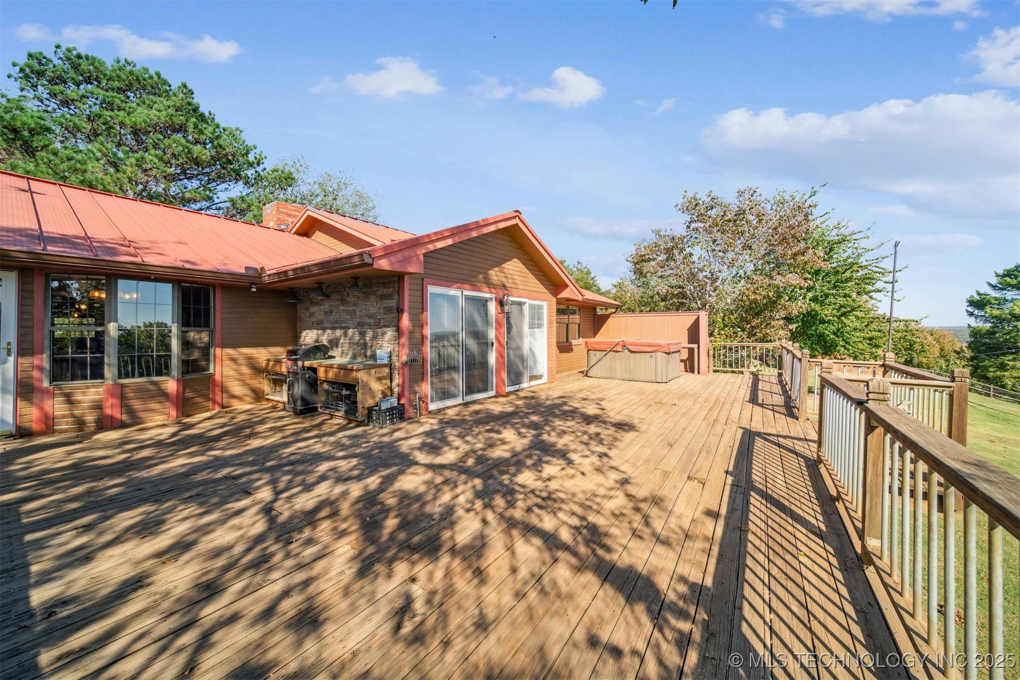 Image 4: Second Story Deck