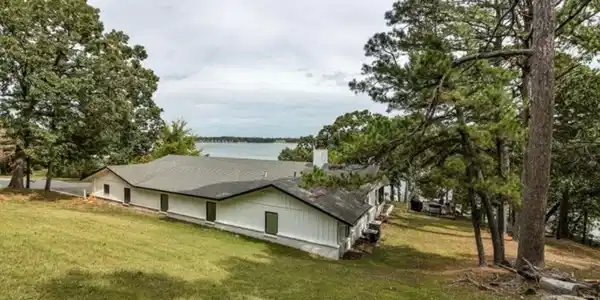 Image 2: Set on a hill overlooking the Main Lake