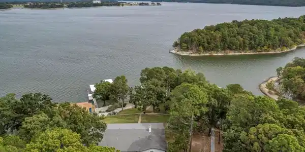 Image 3: Peaceful views