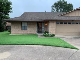 2916 Edgewood Court